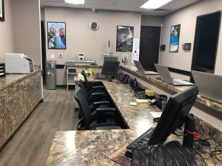 hill ave clinic indoor photo 2